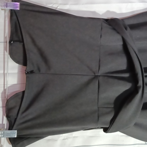 Strapless bodycon romper with pockets - Picture 7 of 8